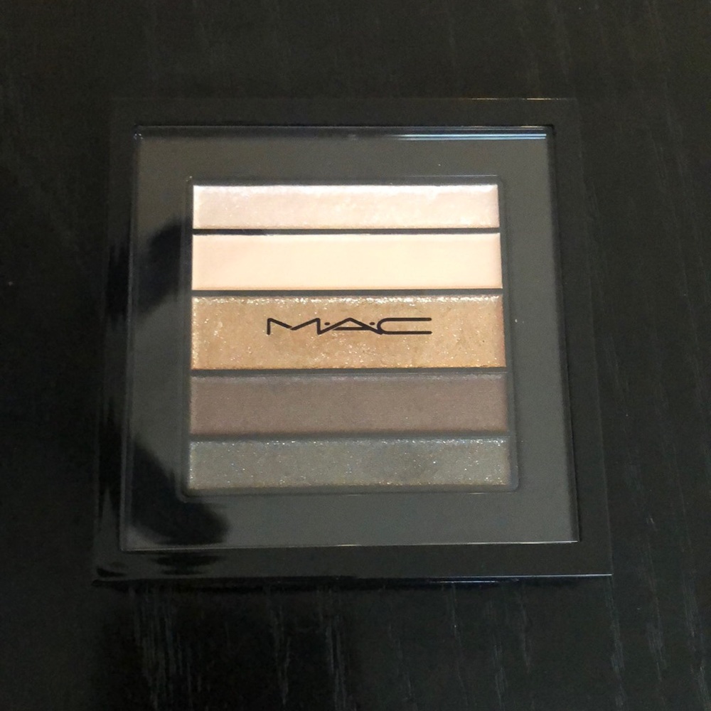 MAC copperluxe veluxe pearlfusion eyeshadow